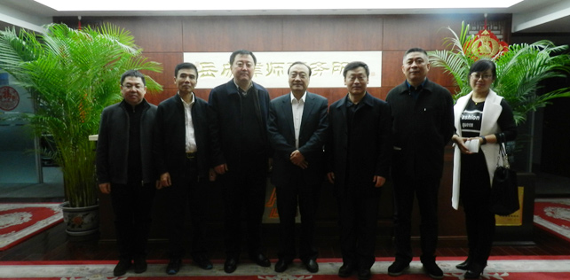　　2016年3月8日，黑龍江省林口林區(qū)檢察院宮鐵川檢察長(zhǎng)、大興安嶺呼瑪檢察院孫希謙檢察長(zhǎng)等一行6人到我所參觀交流。